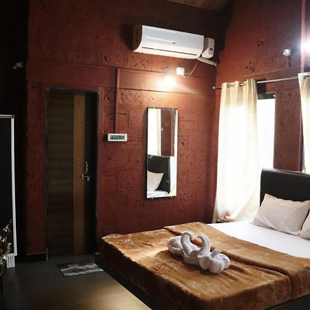 Satyaprabha Cottage Rooms Kudal  외부 사진